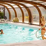 Mercure & 4*