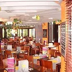 Hotel Mercure & 4*