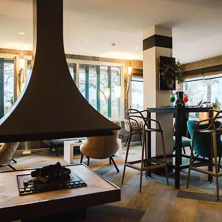 Отель Mercure &