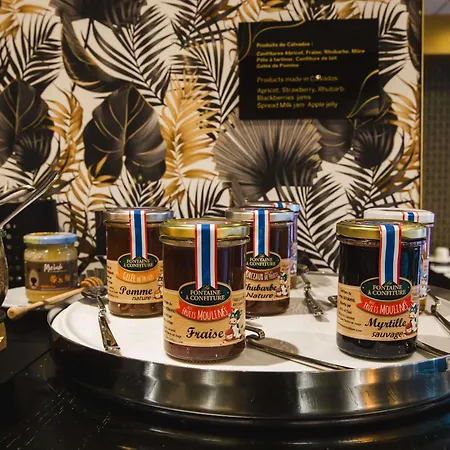 Mercure & מלון קאבורג