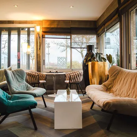 Mercure & קאבורג