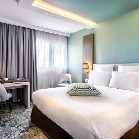 فندق Mercure & 4*