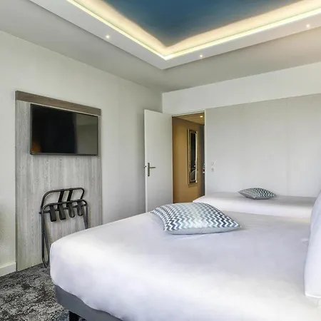 Hotel Mercure & 4*