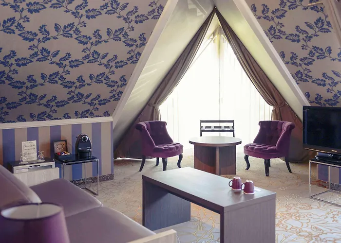 فندق Mercure & 4*