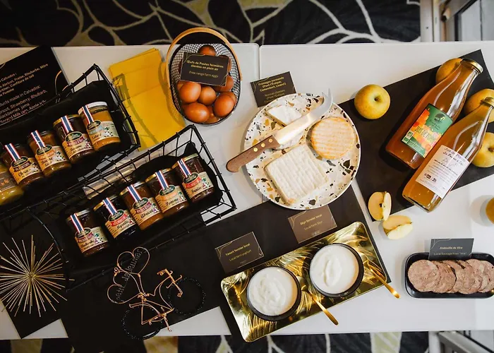 Отель Mercure & 4*