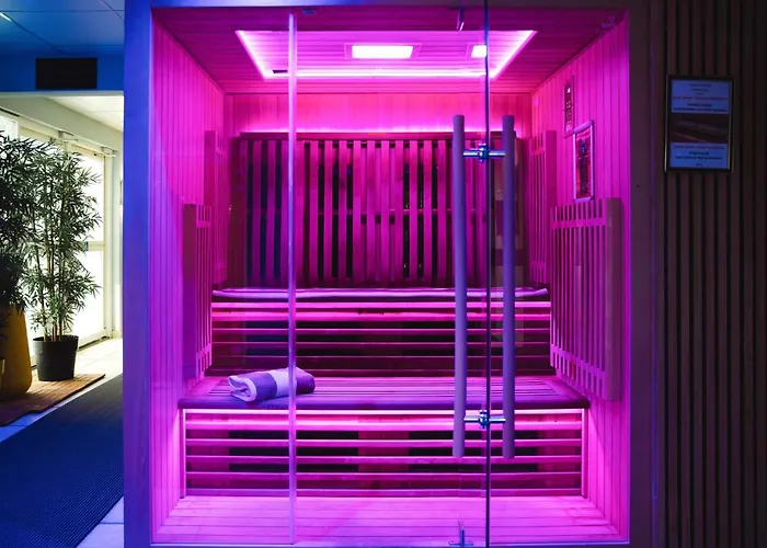 فندق Mercure & 4*